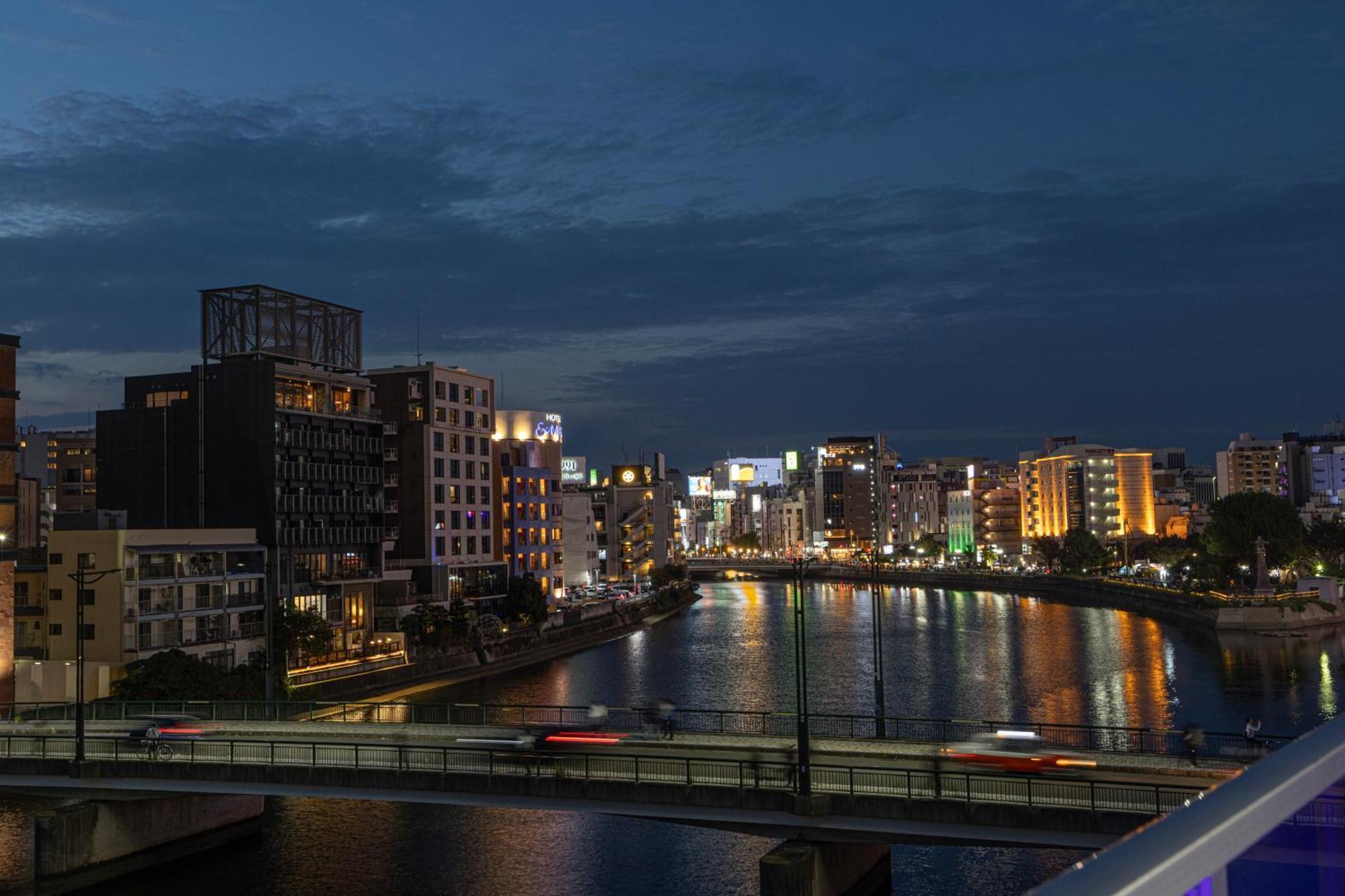 Appartamento Rivil Hakata Fukuoka  Esterno foto